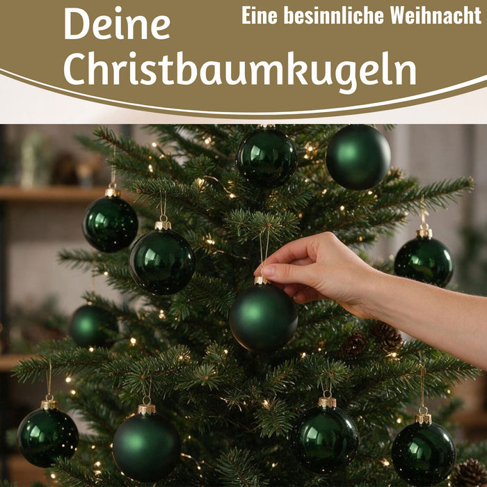 KI-generiertes Bild,18-20 Design Glas Weihnachtskugeln 6cm Grün Pinie Christbaum Dekokugel