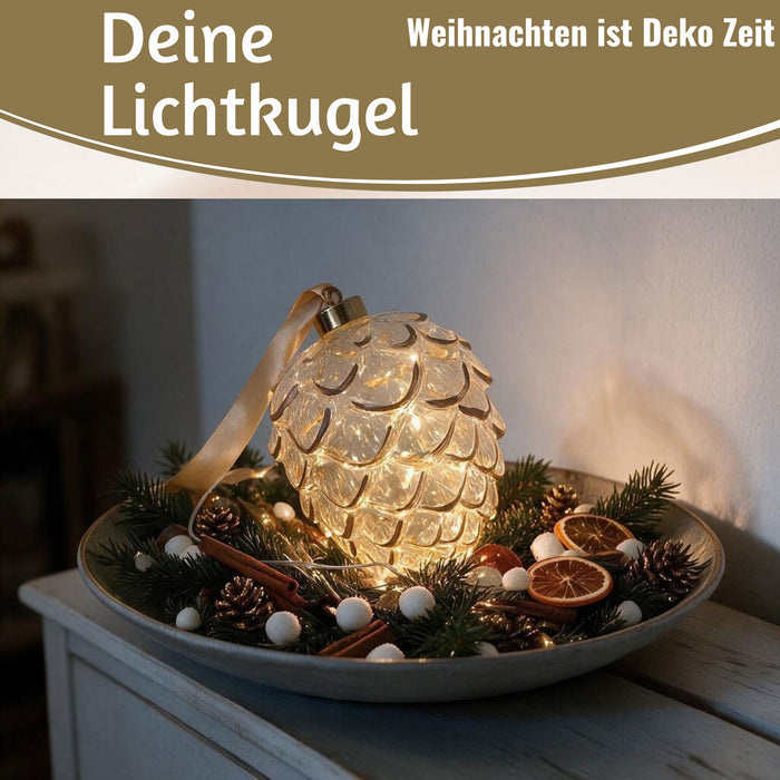 KI-generiertes Bild,XL Deko Glas Lichtkugel 15 LED 21cm Zapfen Klar Gold Timer Batterie Gold zum Anhängen