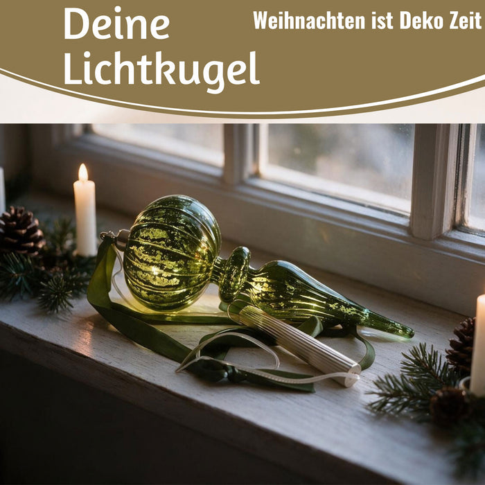 KI-generiertes Bild,XL Deko Glas Lichtkugel 10 LED 27cm Zapfen Silber Glaskugel Timer Batterie Anhängen