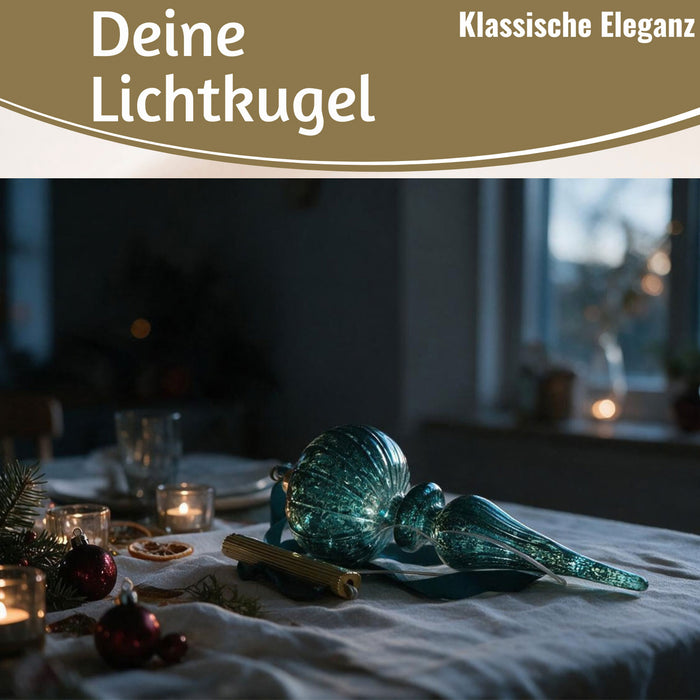 KI-generiertes Bild,XL Deko Glas Lichtkugel 10 LED 27cm Zapfen Silber Glaskugel Timer Batterie Anhängen