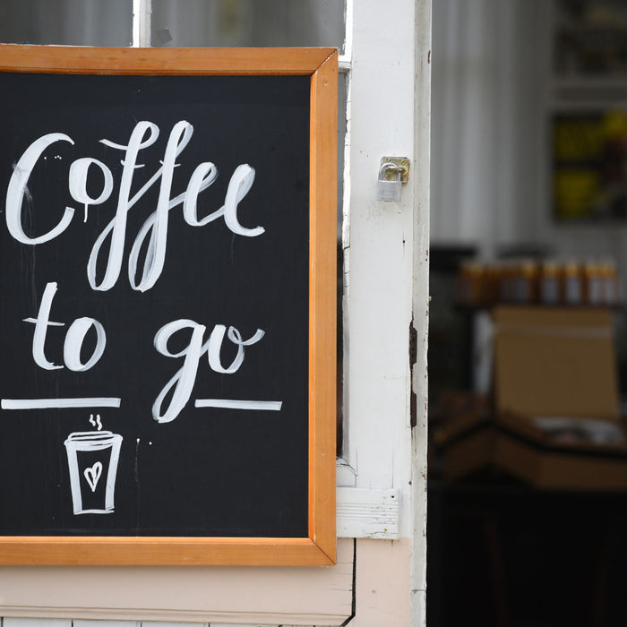 KI-generiertes Bild,Ecoffee Cup 400ml Green Polka Grün Blau PLA Coffee to Go Becher Wiederverwendbar